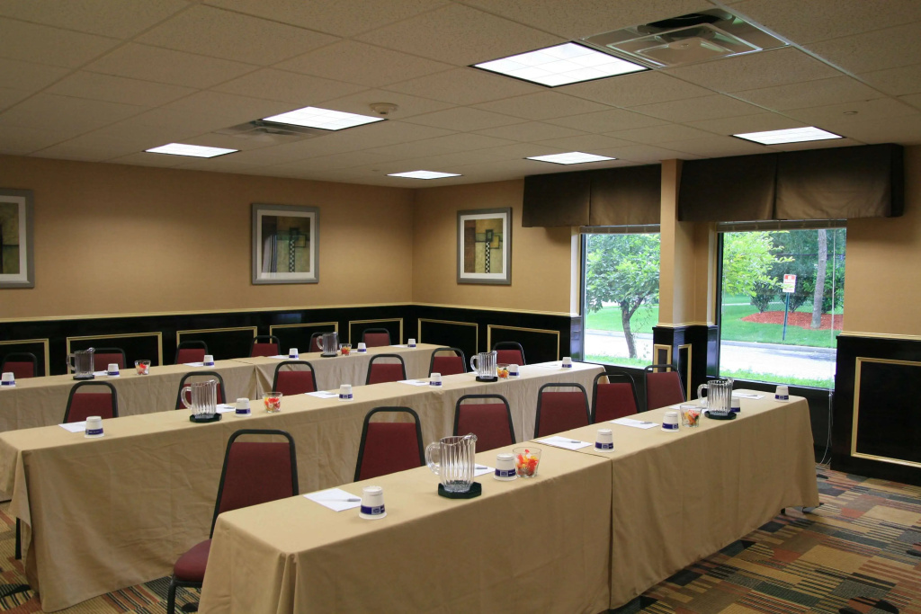 Hampton Inn Long Island/Commack