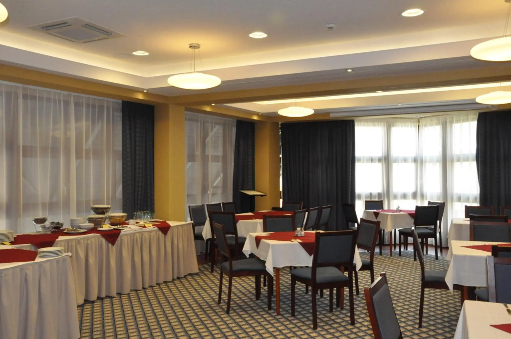 Centrum Hotel
