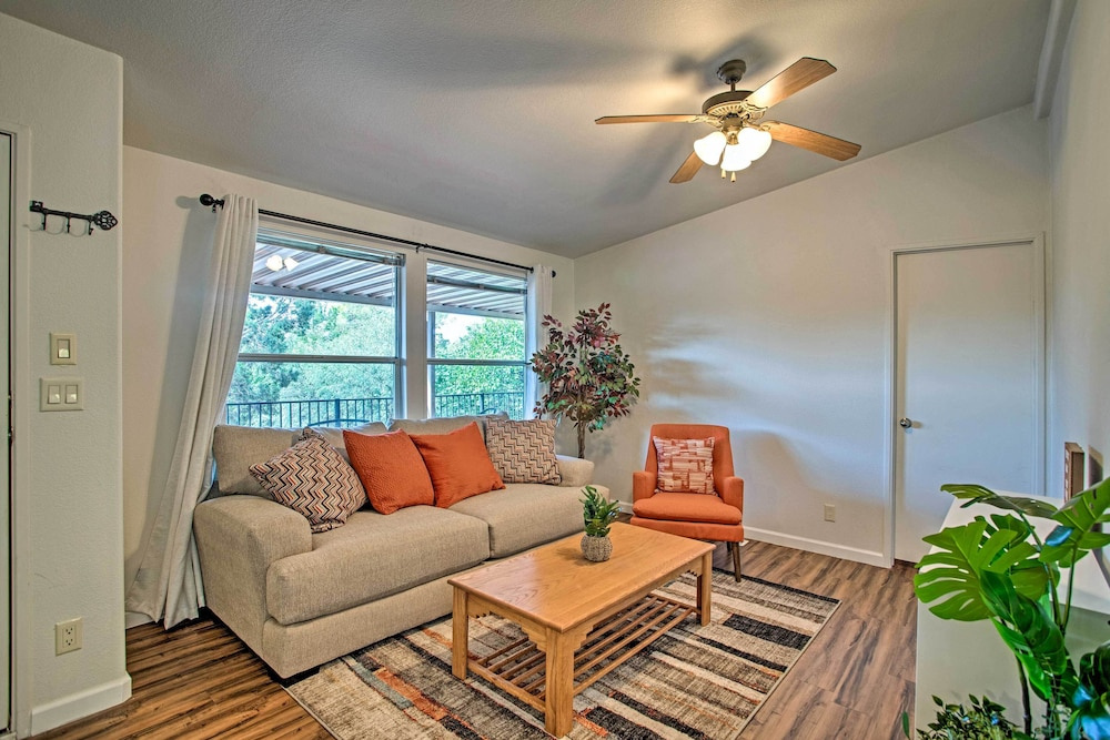 Sedona Home w/ View, Half-mi to Chimney Rock!