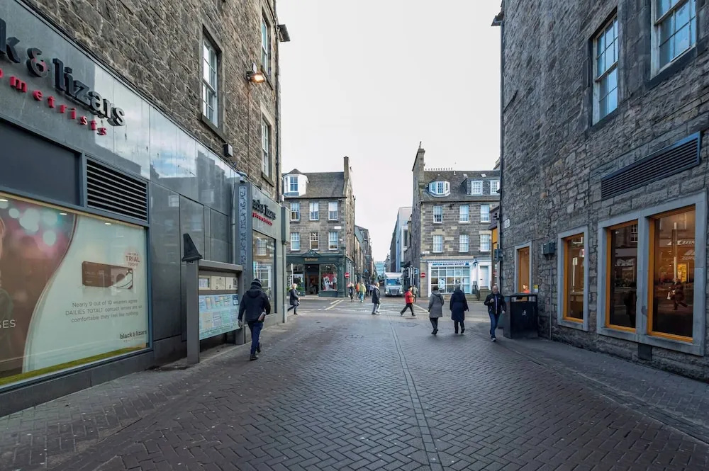 Edinburgh City Retreat - Edinburgh City Centre 3 min Walk to Edinburgh Castle