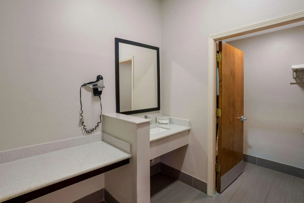 Rodeway Inn