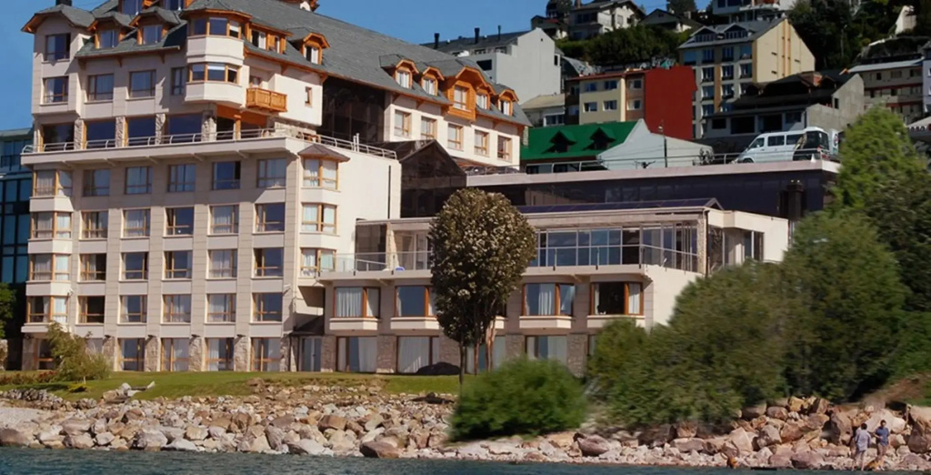 Cacique Inacayal Lake & Spa Hotel
