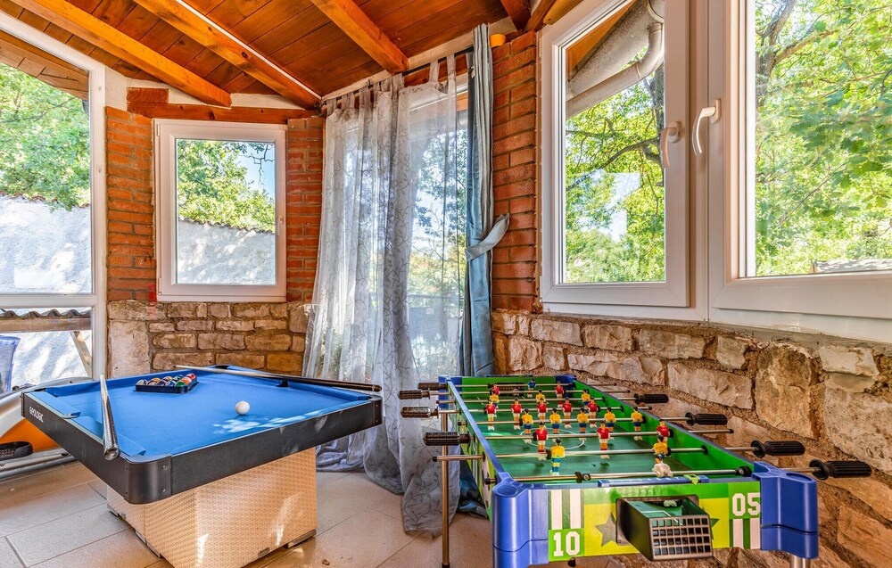 Amazing Home in Pula With Wifi and 3 Bedrooms