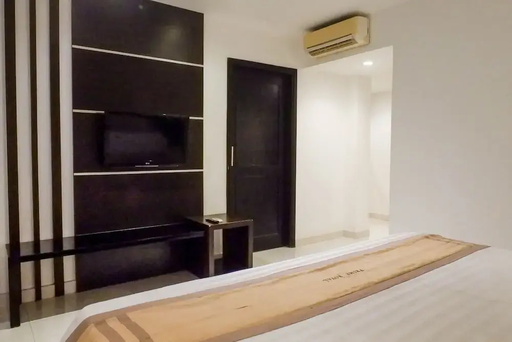 Luxurious and Relaxing 1BR Apartment at Prime Royal Residence