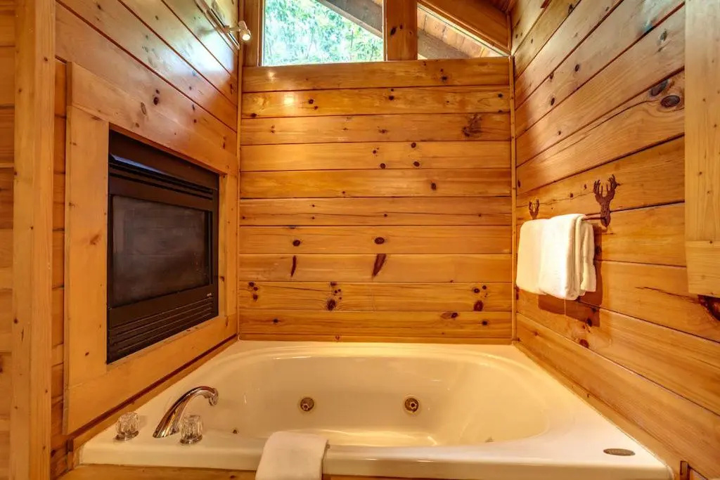 2 Bedroom Cabin for 8