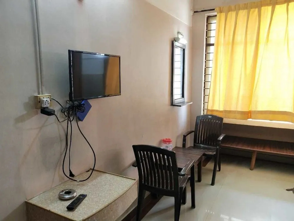 iROOMZ Hotel Abhiman