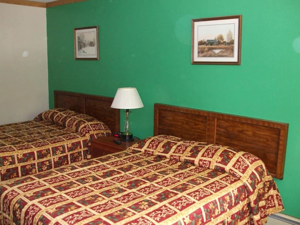 Forest Plaza Motel