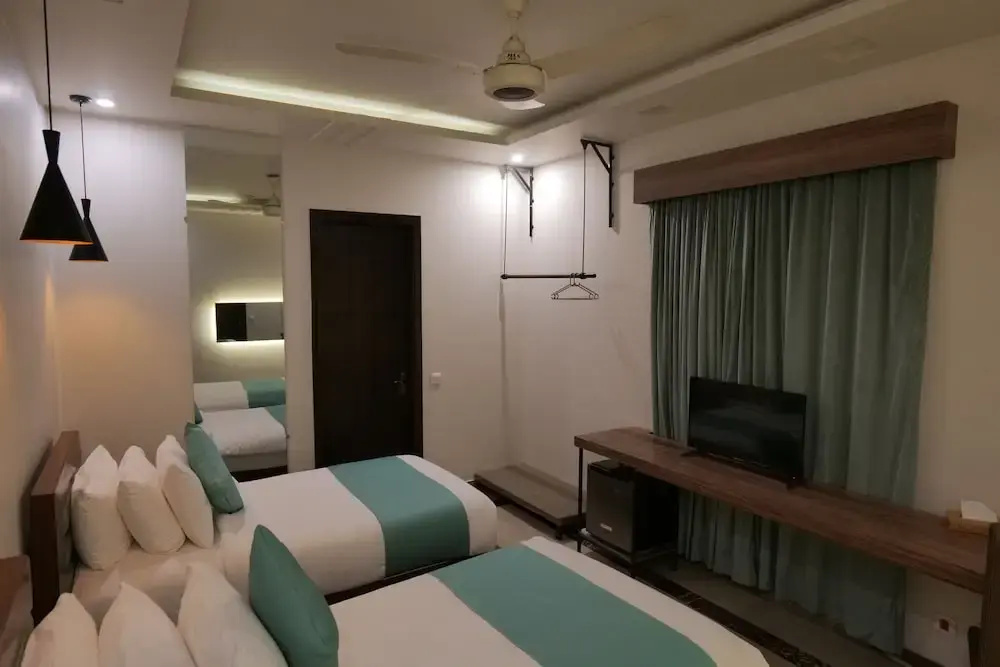 Xefan Hotel and Suites