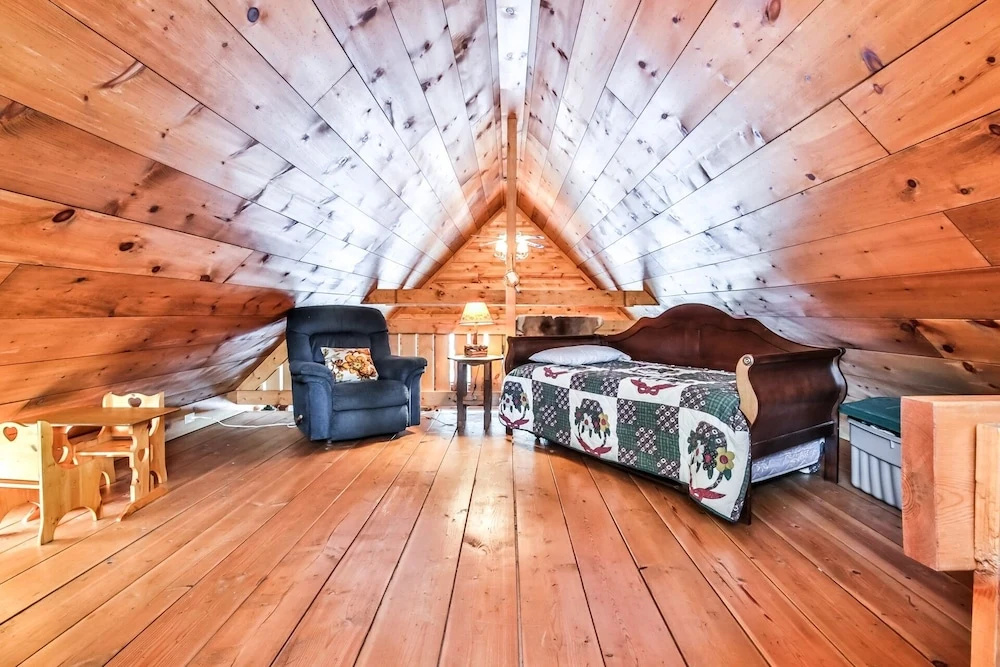 Bear Den Too - Hiller Vacation S 2 Bedroom Cabin