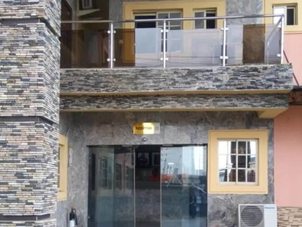 Rayjok Hotel And Suites