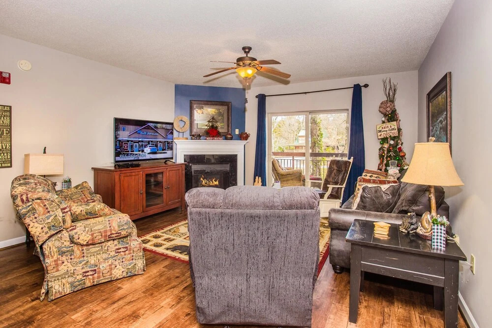 Cedar Lodge 105
