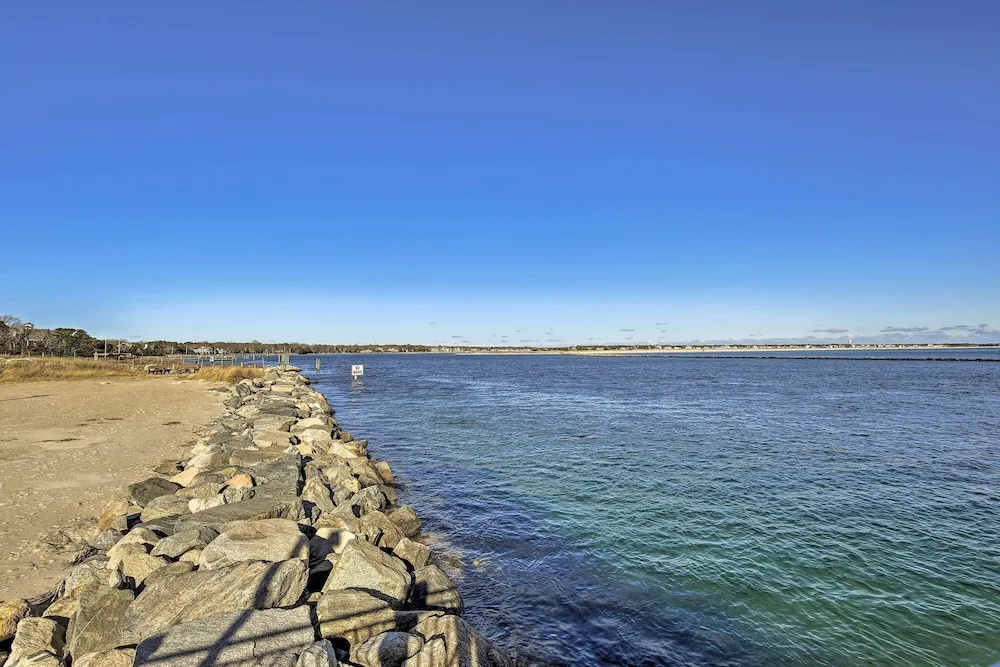 South Yarmouth Condo: Walk to Beach & Dining!