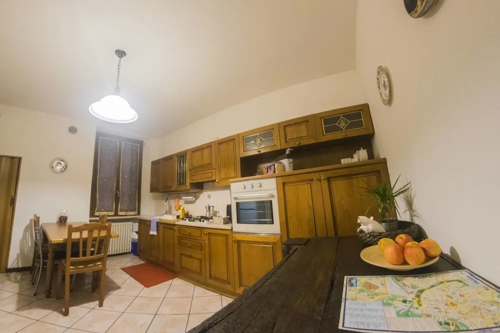 Marconi Rooms and Apartments