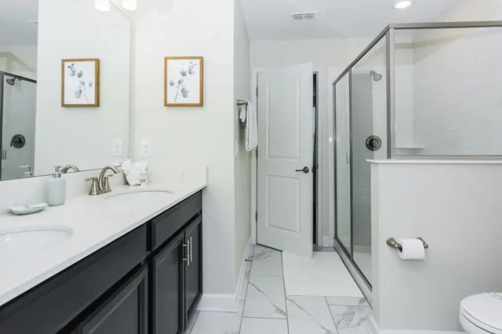 Gorgeous Home with Pool and Game Room CG1680