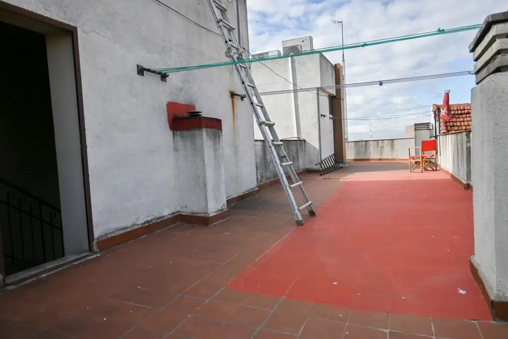 M Sen1692 Amplio Apartamento con Balc n en Calle