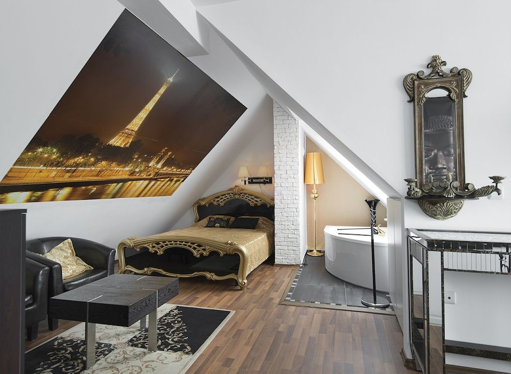 Penthouse Suites