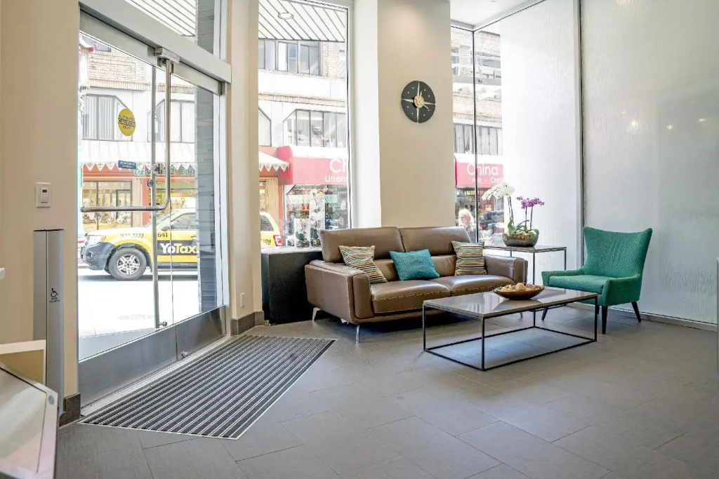 Grant Plaza Hotel