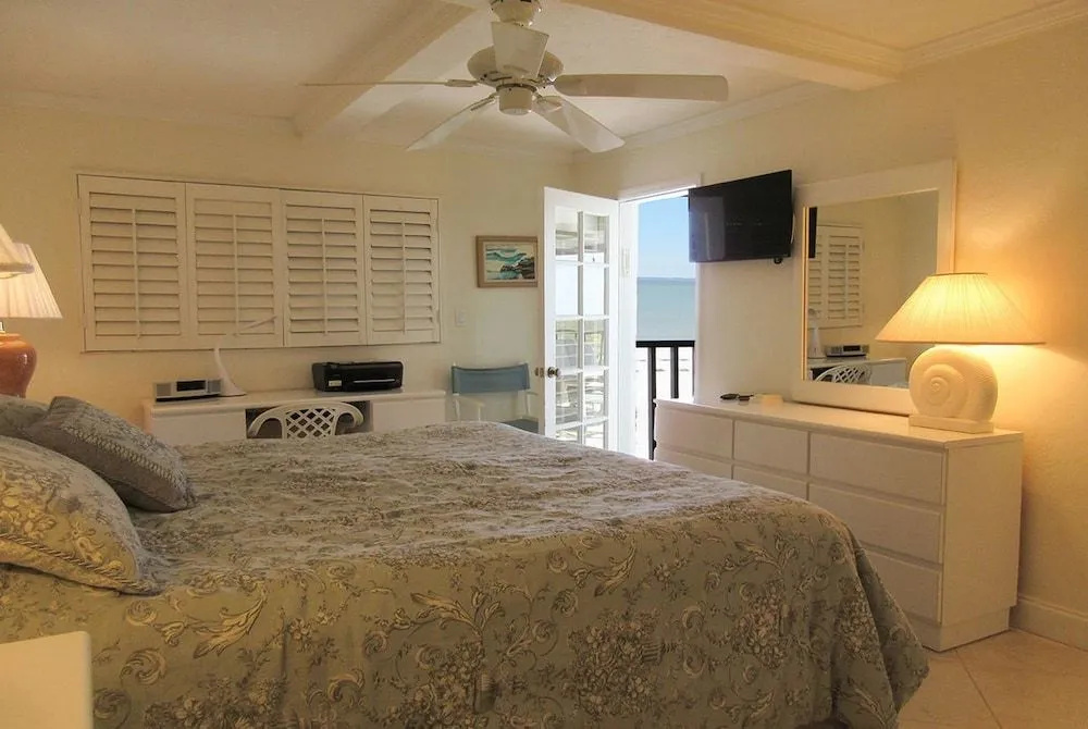 Sunset Condo #805 2 Bedrooms 2 Bathrooms Condo