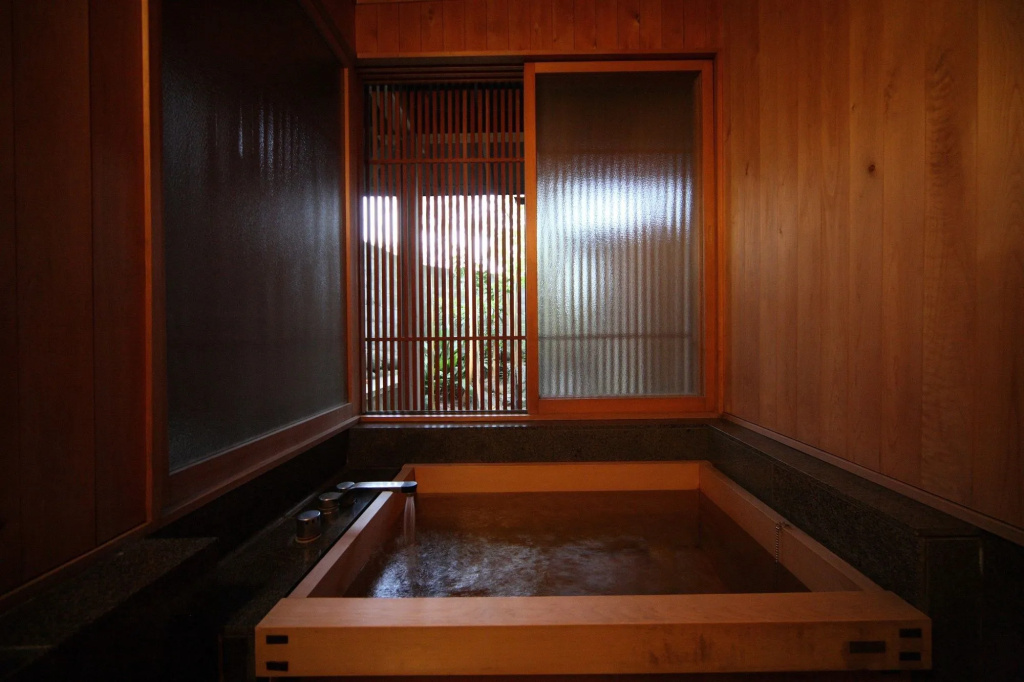 Taisenkaku