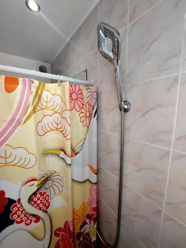 Les Belles Terrasses Dieppe ,3 appartements , LE VEGETAL de 1 à 8 personnes , LE TROPICAL de 1 à 6 personnes , LE FLORAL avec TERRASSE de 1 à 3 personnes , quartier calme au stationnement gratuit à coté de l'avenue verte