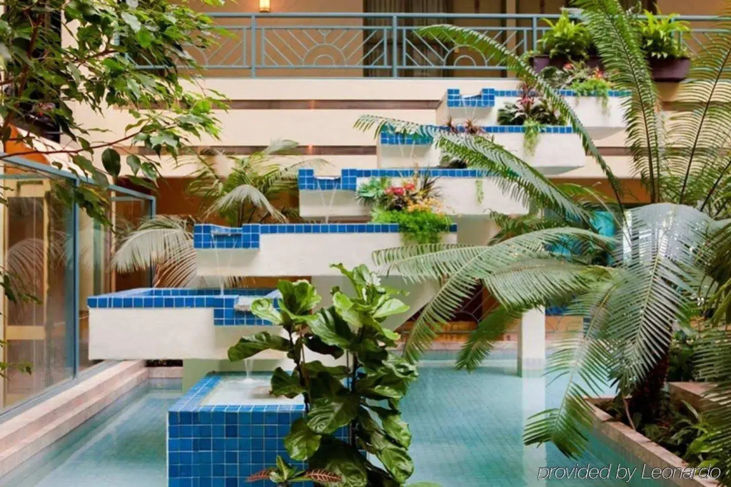 Embassy Suites by Hilton Minneapolis Airport