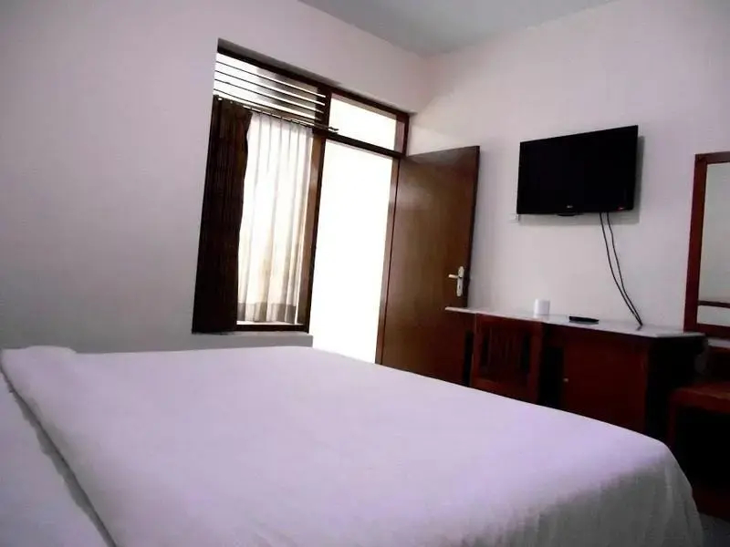 Frances Hotel