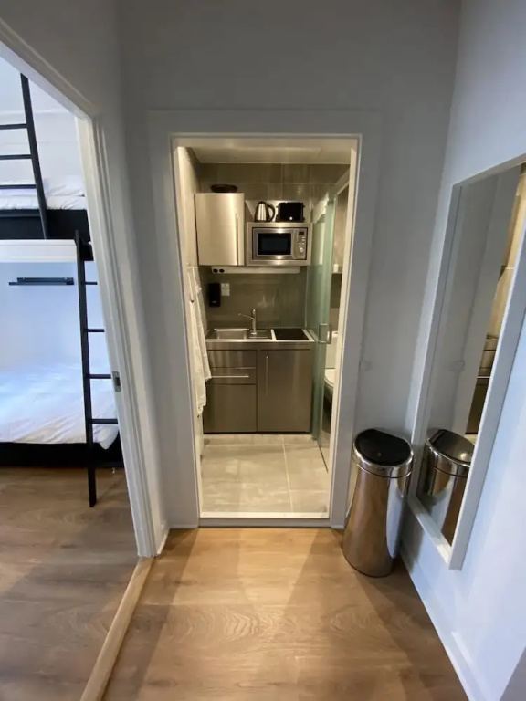 PSG 23 - Short Stay Apts by Living Suites