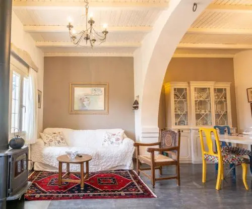 Bougainvillea House in Crete