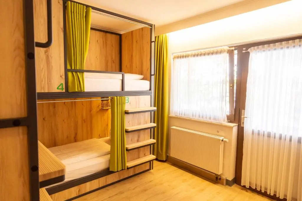 Das Ebertor - Hotel & Hostel