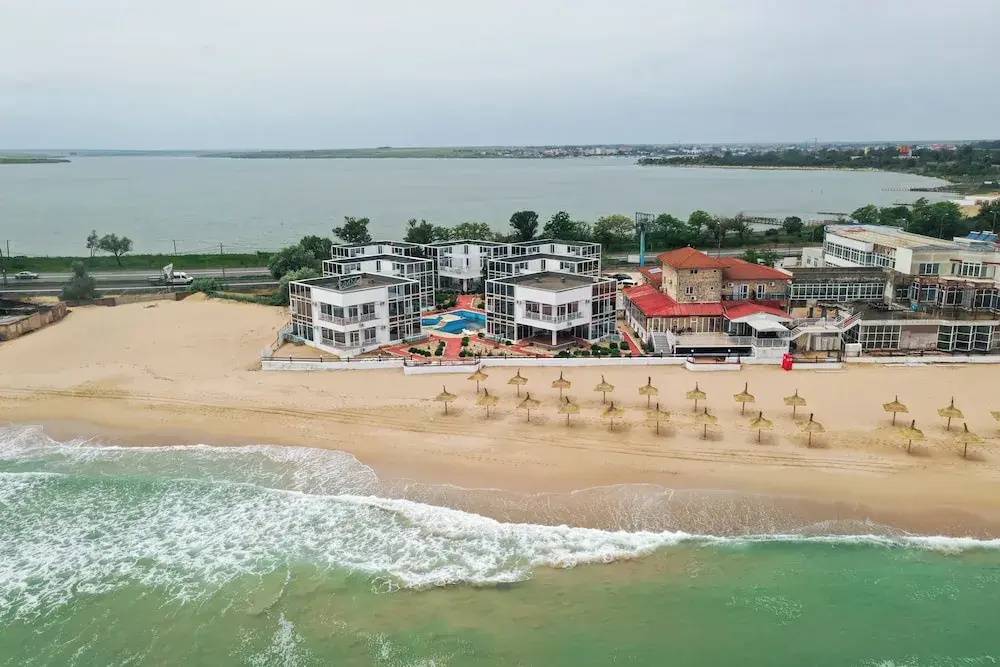 Avenue Palm on the Beach - Avenue Hotels