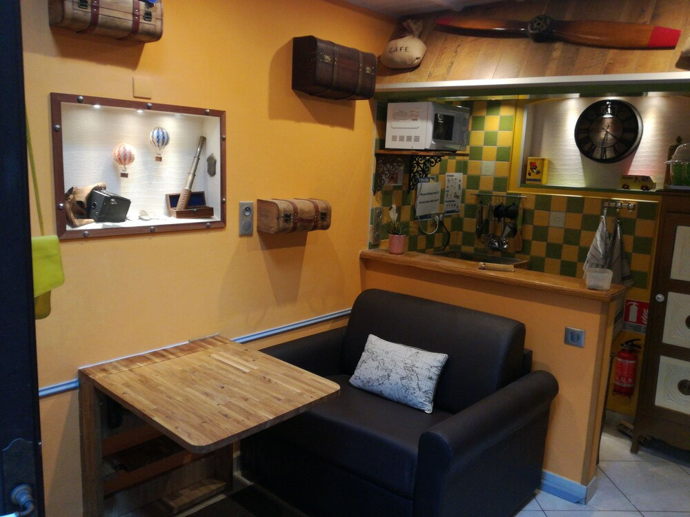 Saint-Malo the Colonial Furnished in Short Duration