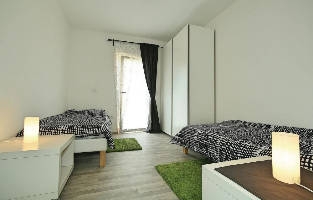 Stunning Home in Umag With Wifi and 2 Bedrooms