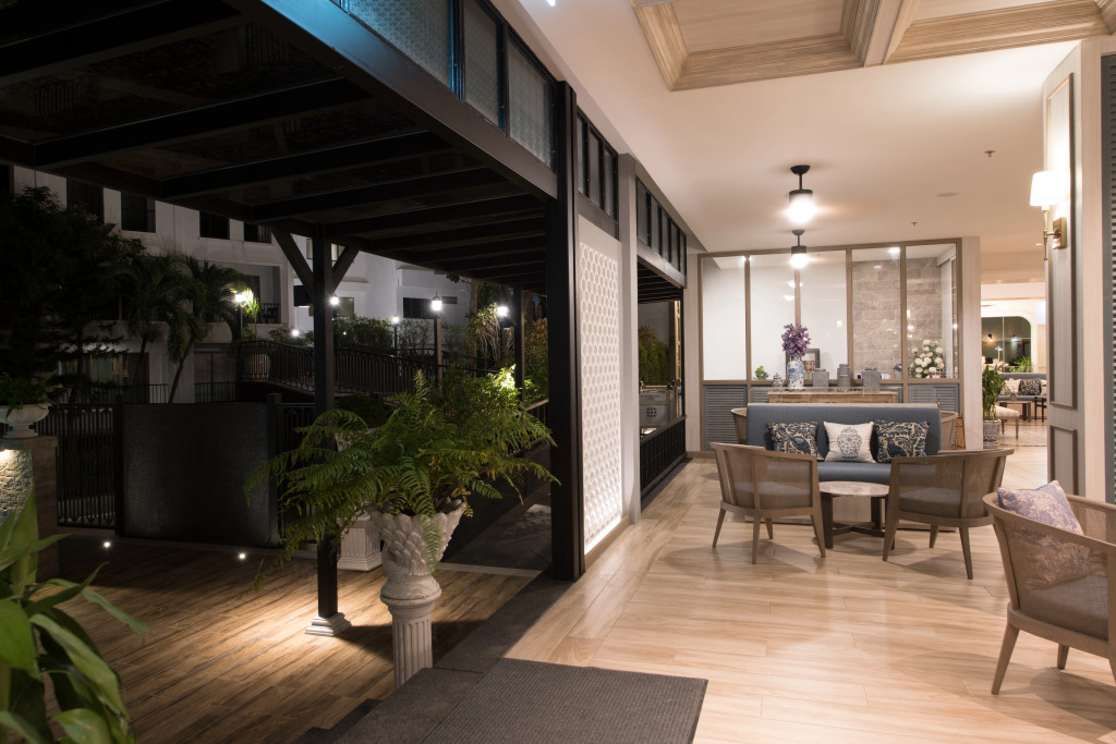 Sawaddi Patong Resort & Spa by Tolani