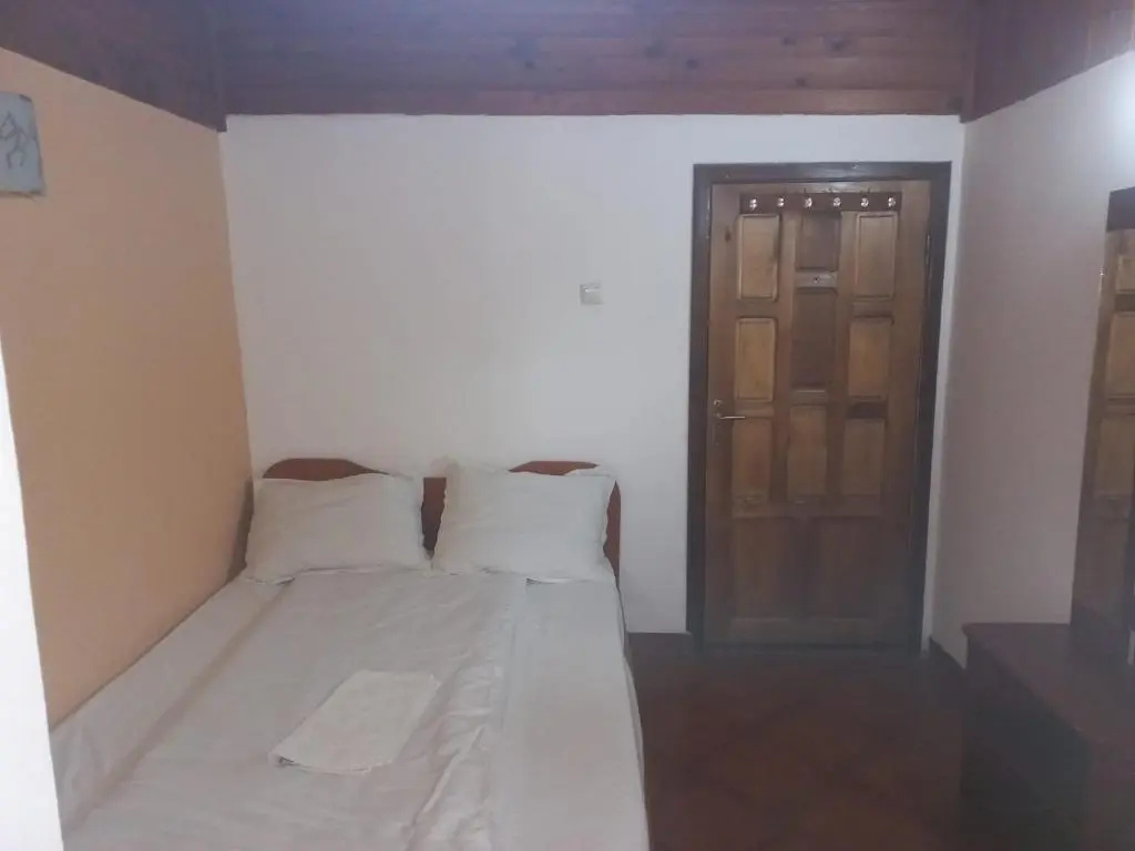 Double room with private bathroom by OSTERIA CONSTANTINO