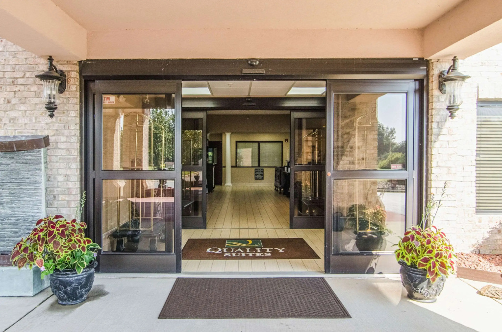 Quality Suites Graham - Burlington South