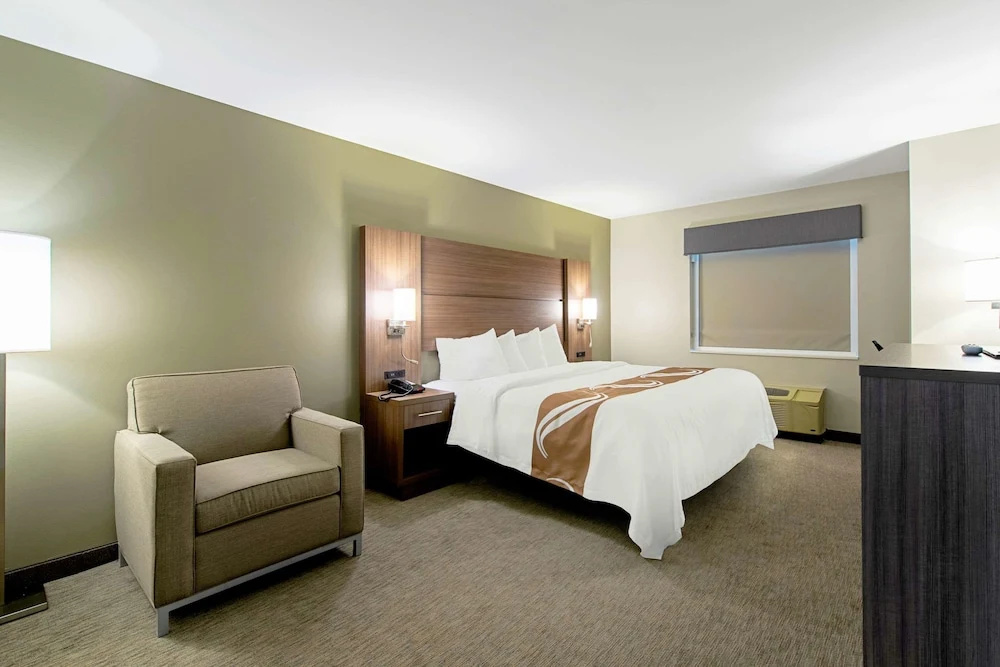 Super 8 Mishawaka/south Bend Area