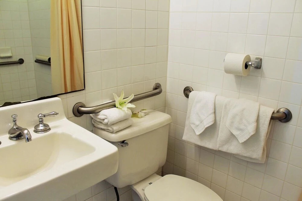Lahaina Shores Condo 701 - 1 Br Condo