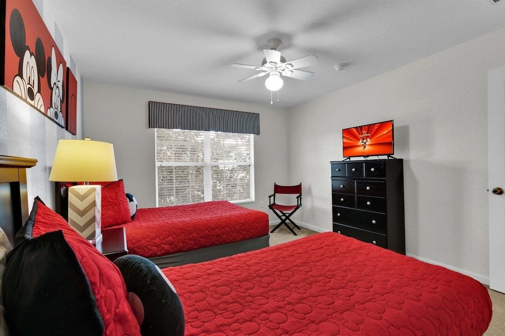 Windsor Hills Resort 5 Bedroom Updated Pool Home 0853