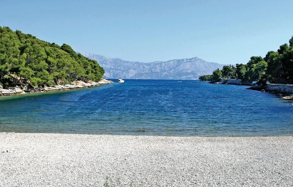 Stunning Apartment in Supetar-splitska With 2 Bedrooms and Wifi