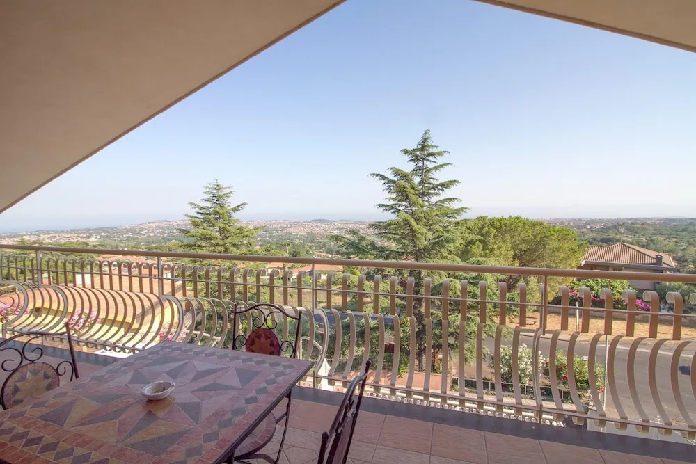 Apartment With 2 Bedrooms in Trecastagni, With Wonderful sea View, Terrace and Wifi - 9 km From the Beach
