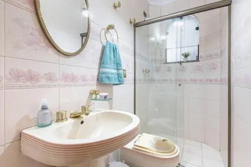 Casa espetacular com piscina para grupos - Glamour e lazer