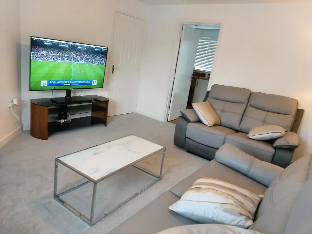 Remarkable and Modern House in Rugby, England
