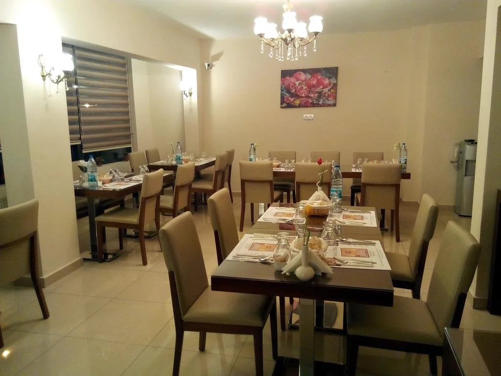 Enar Hotel