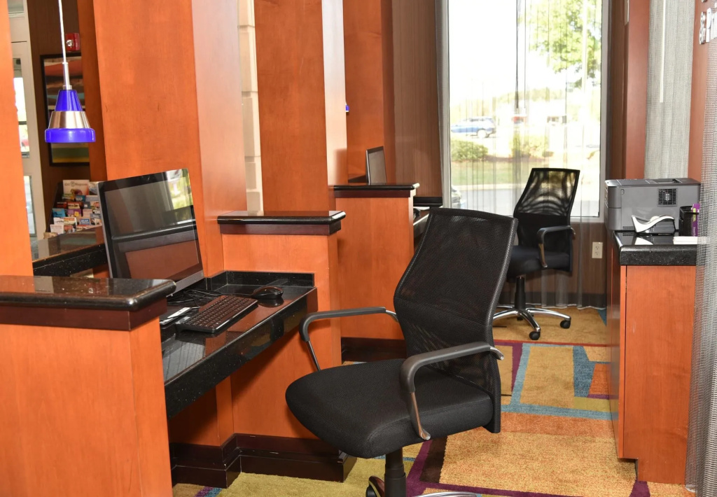 Fairfield Inn Hartford Airport