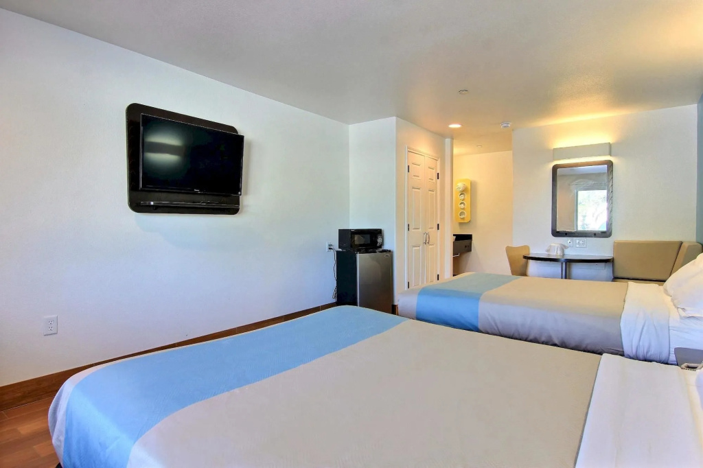 Motel 6-Rockport, TX