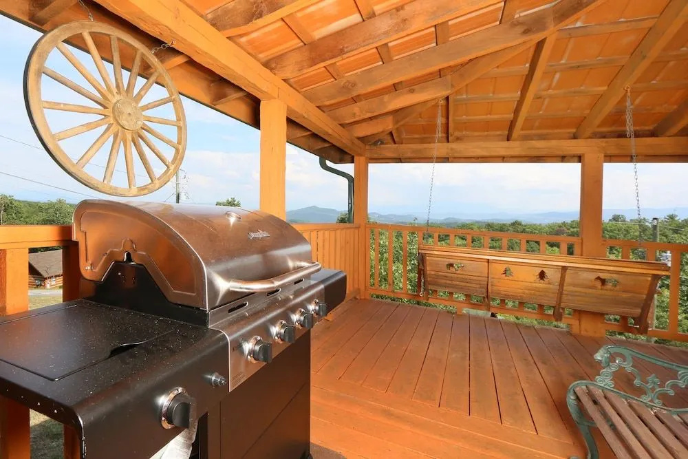 A Walk in the Clouds - Two Bedroom Cabin