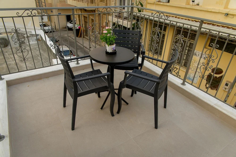 Uni Island - City Center Suites