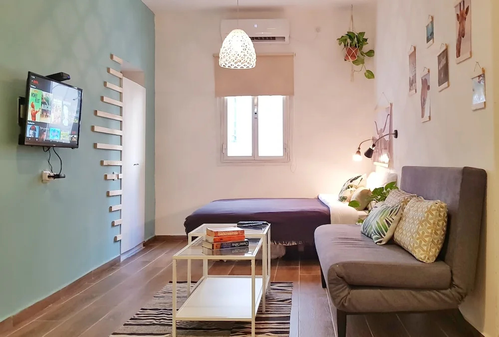 Beta Studios ApartHotel