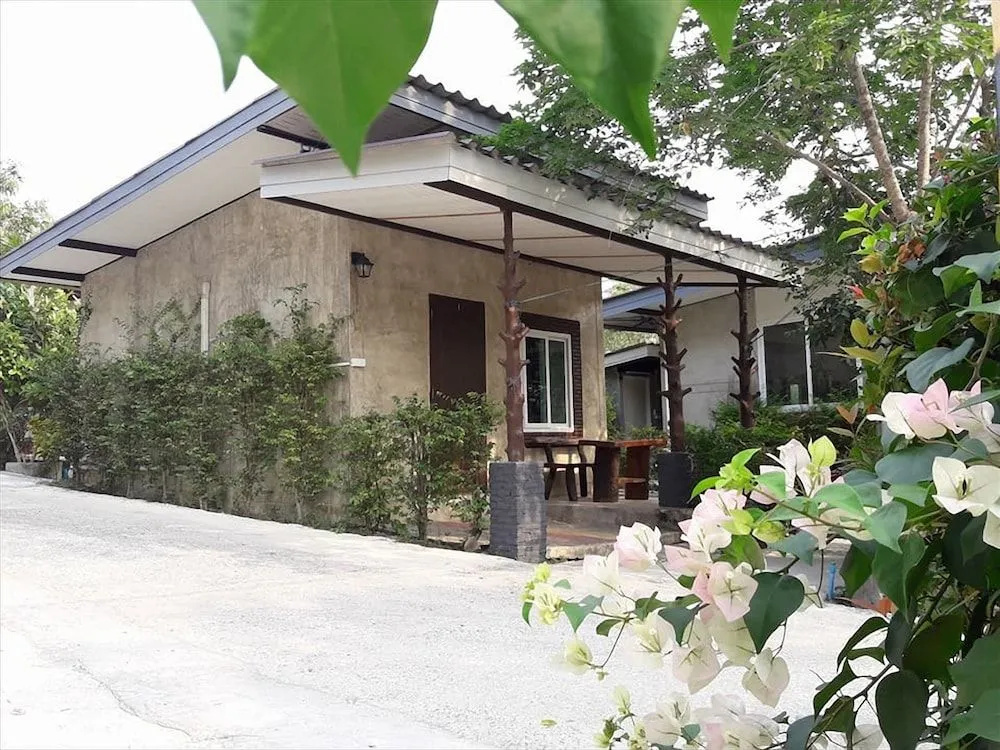 Suepuen Monbai Resort