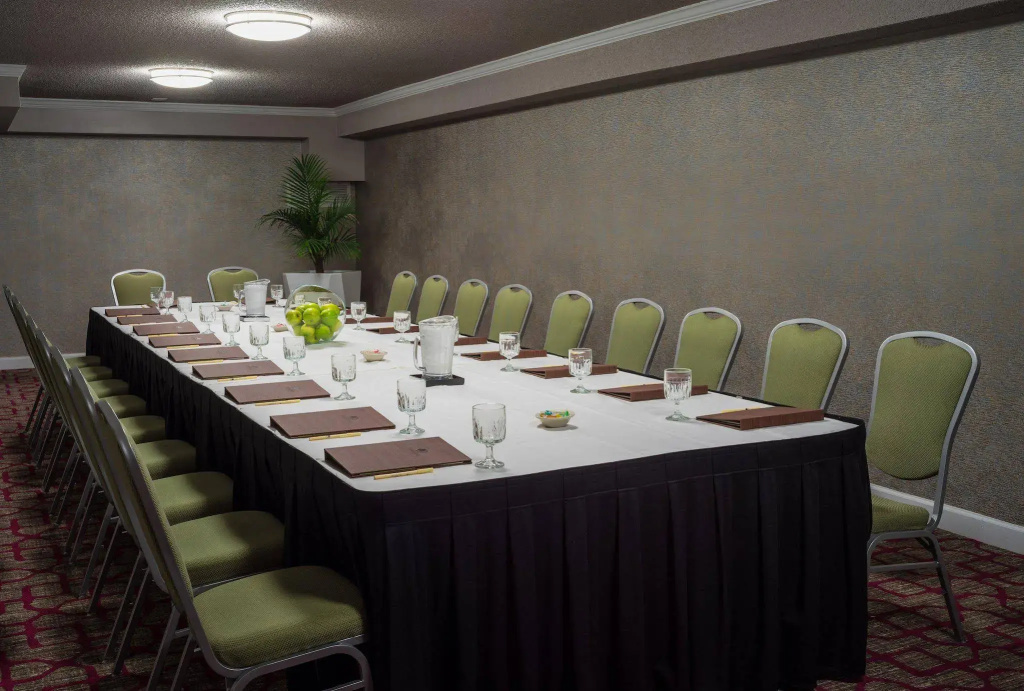 DoubleTree by Hilton Austin Northwest - Arboretum